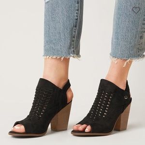 Super cute peep toe booties